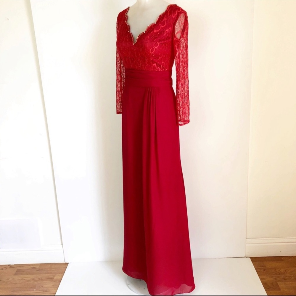 Elegant Red Long Sleeve Lace Dress - Picture 4 of 11